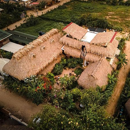 Bella Flor Hostel Паломино Екстериор снимка