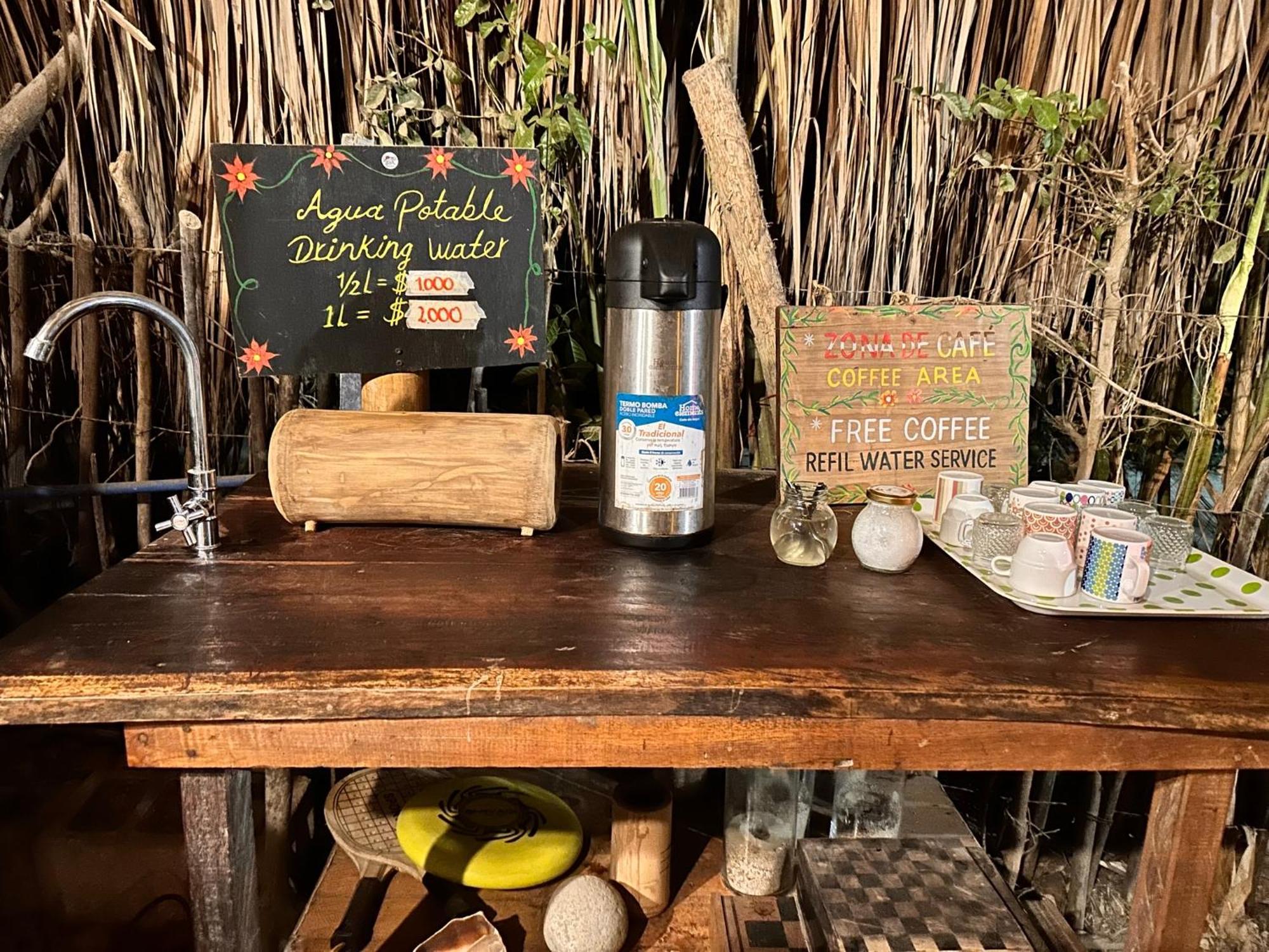 Bella Flor Hostel Паломино Екстериор снимка
