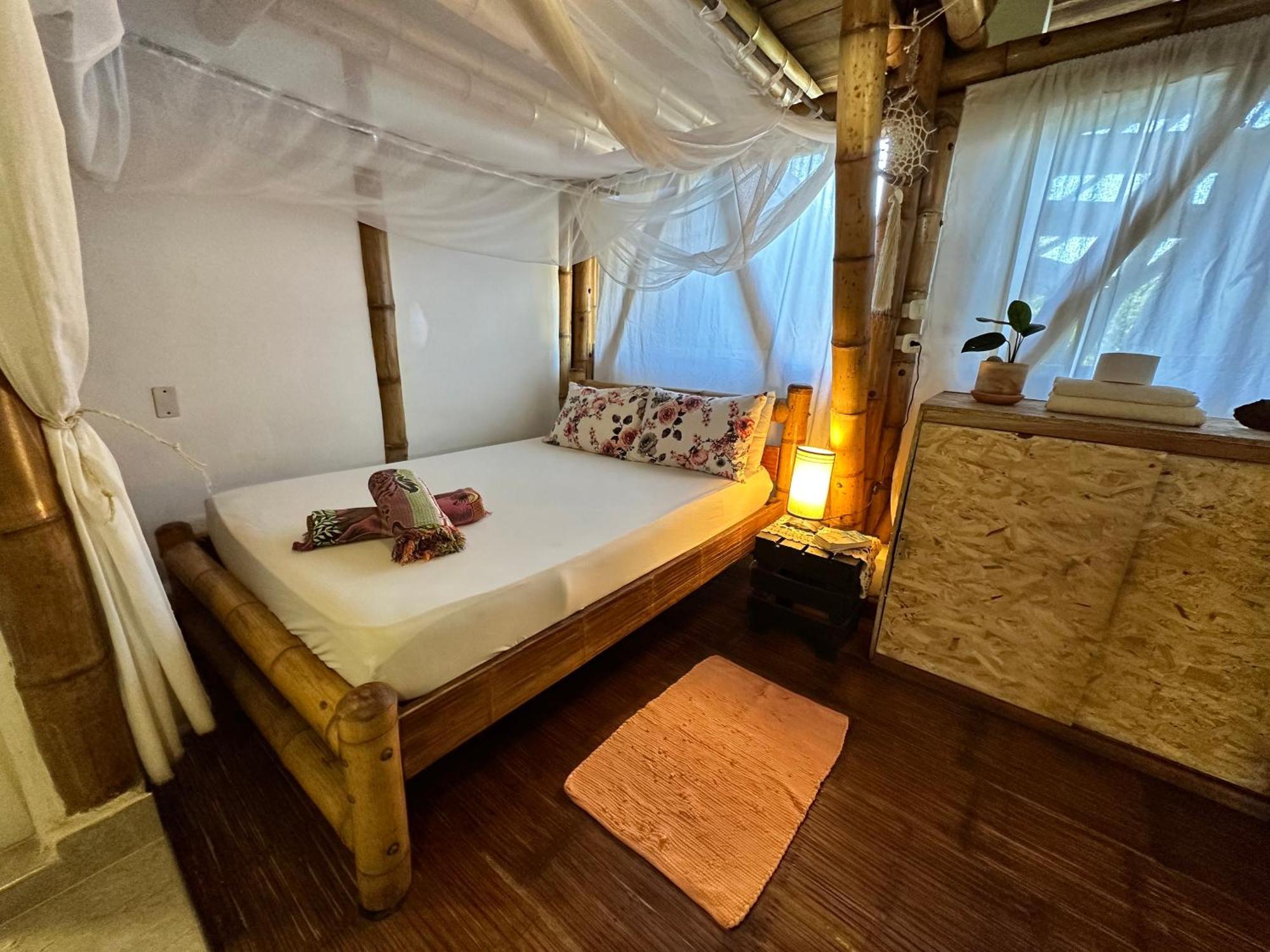 Bella Flor Hostel Паломино Екстериор снимка