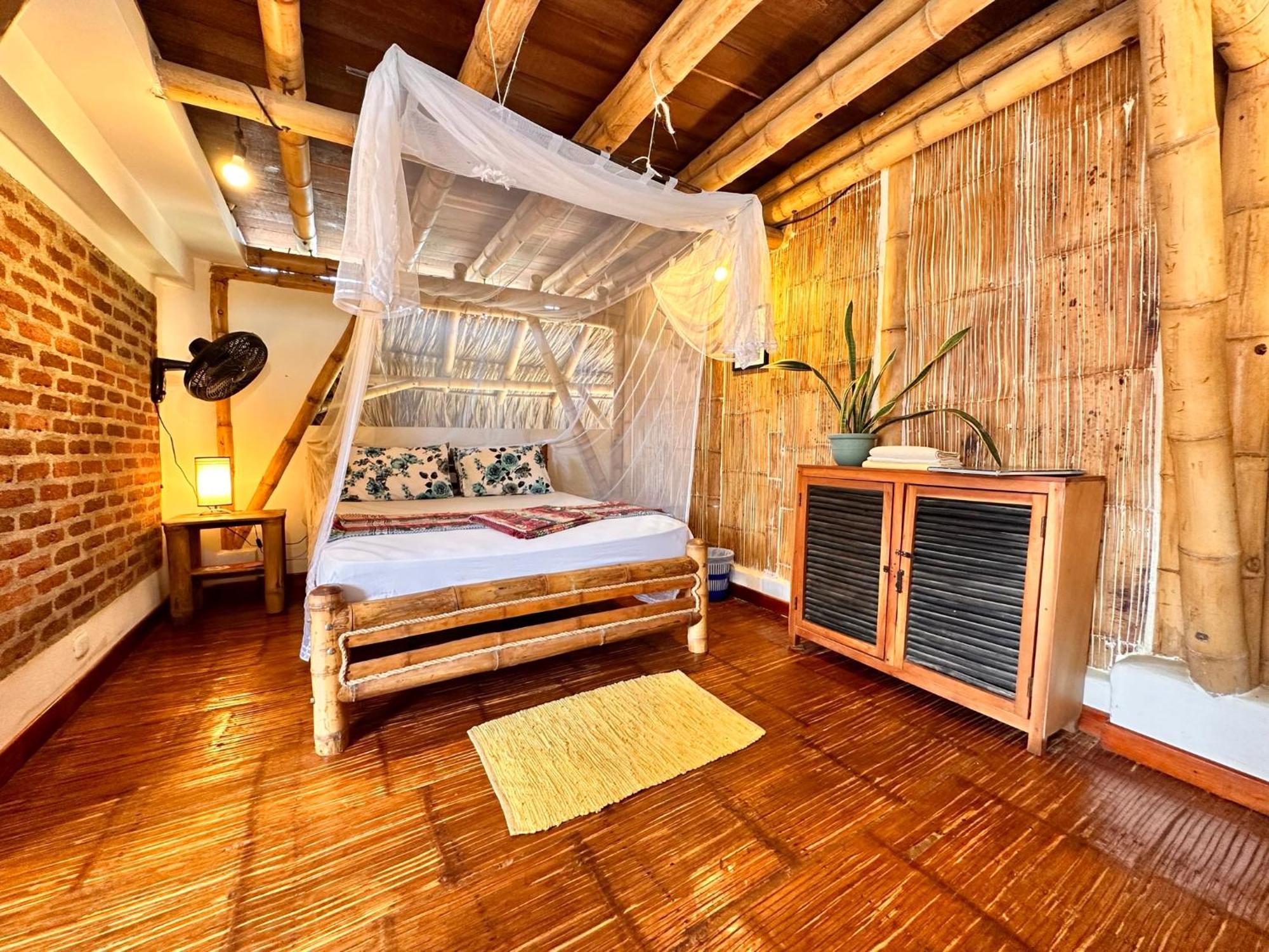 Bella Flor Hostel Паломино Екстериор снимка