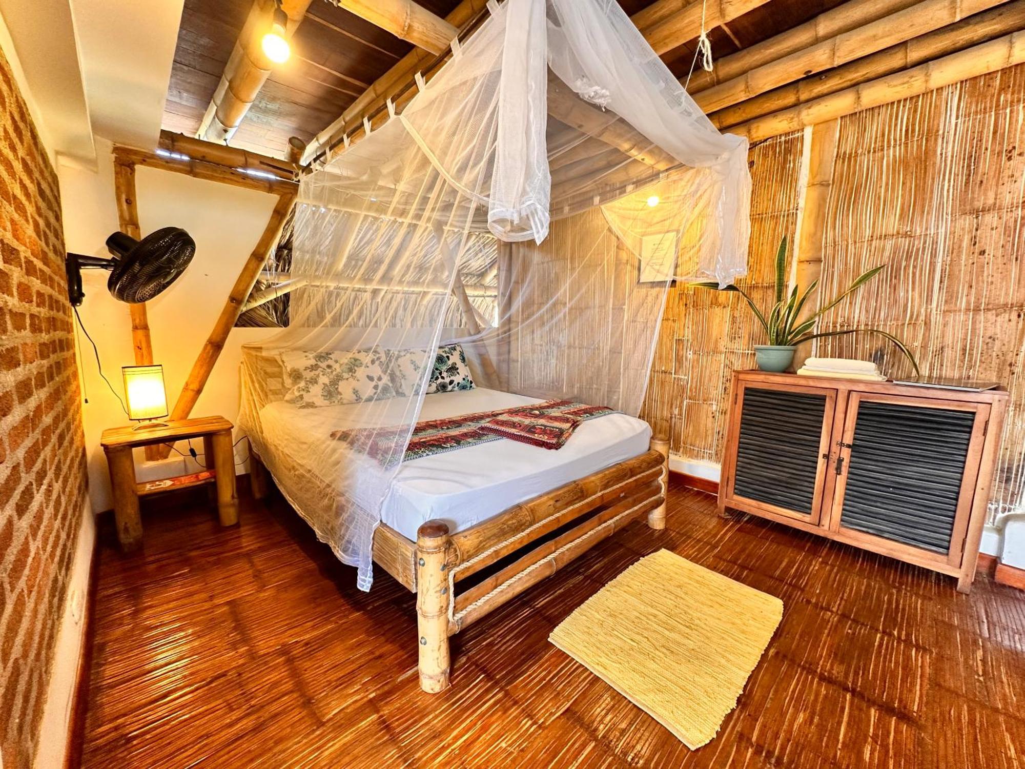 Bella Flor Hostel Паломино Екстериор снимка
