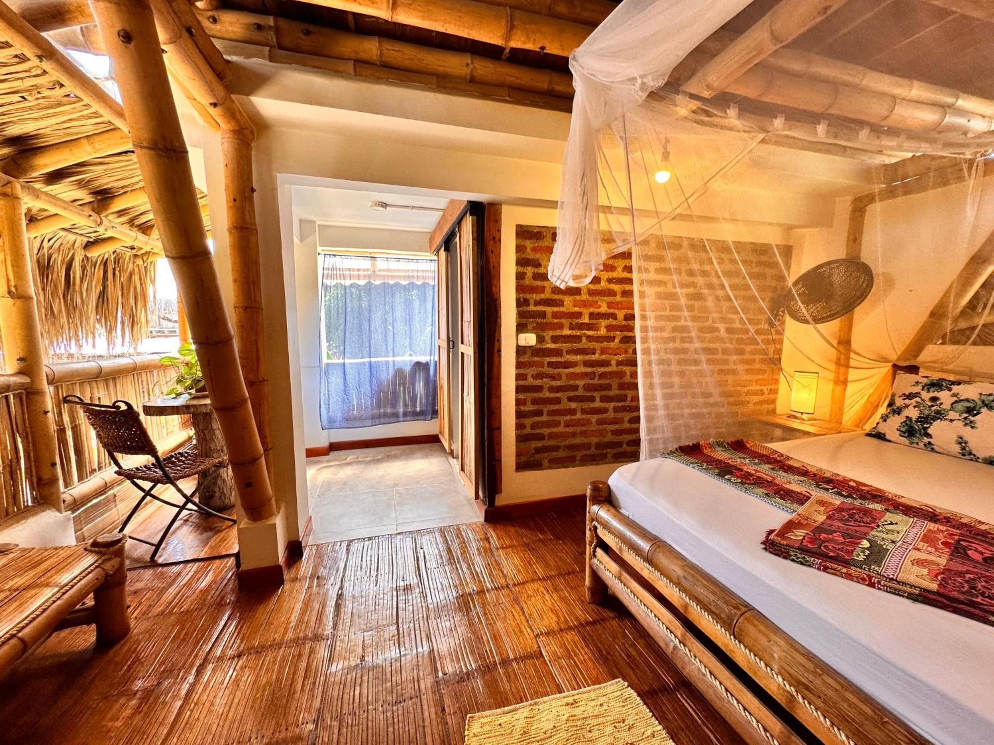 Bella Flor Hostel Паломино Екстериор снимка